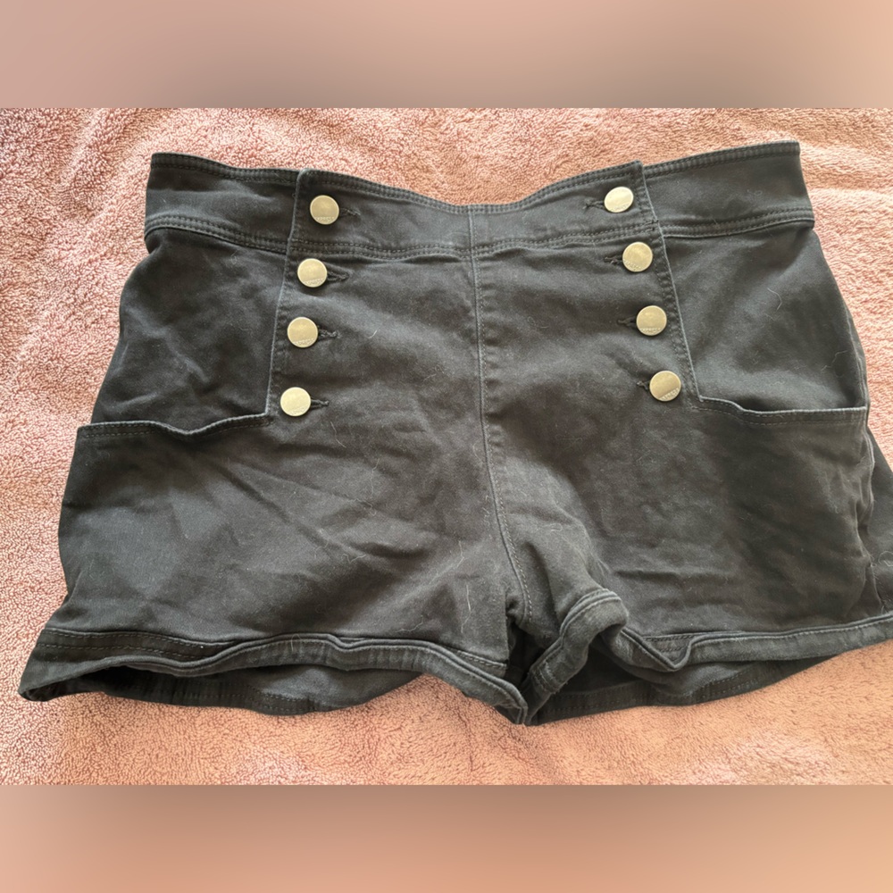 High Rise Front Button size 10 shorts